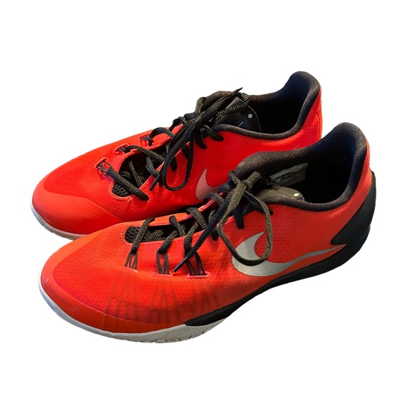 Nike Hyperchase Basketball Shoes - Picture 3 of 6